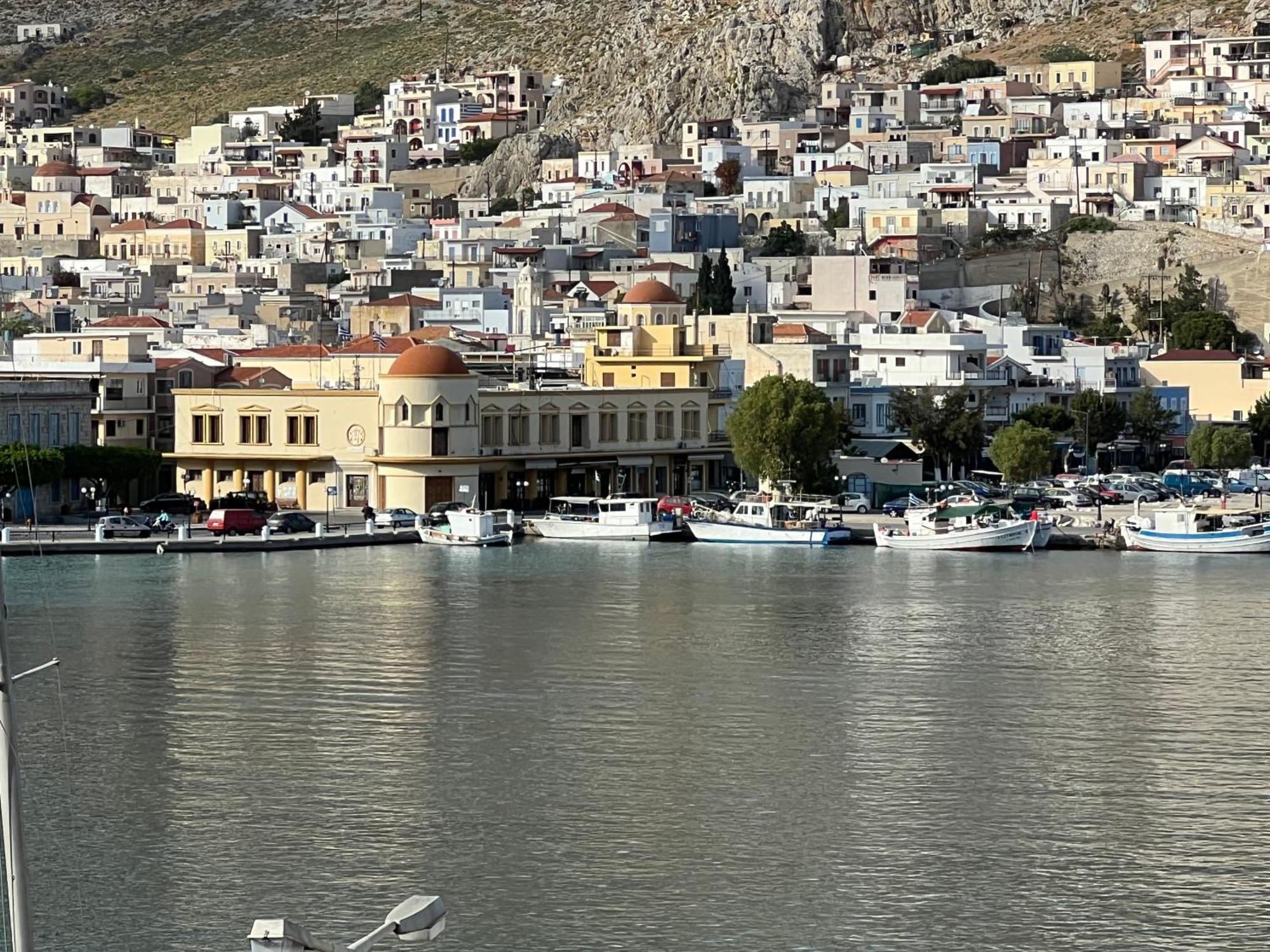 Апартаменты Faros 3 Kalymnos Town Экстерьер фото